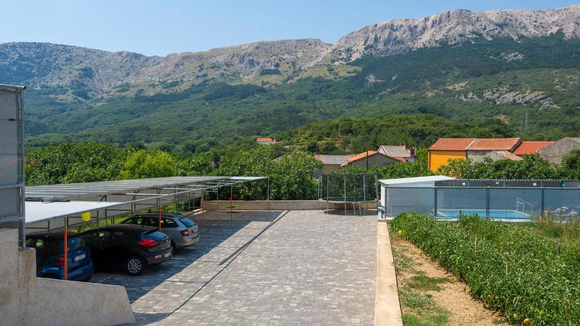 Pet Friendly Apartment In Draga Bascanska